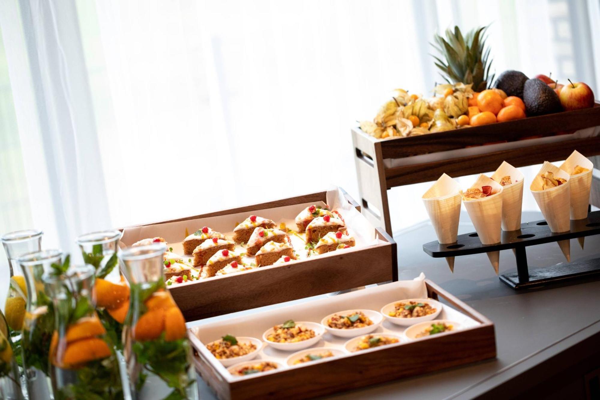 Renaissance Amsterdam Schiphol Airport Hotel 4*